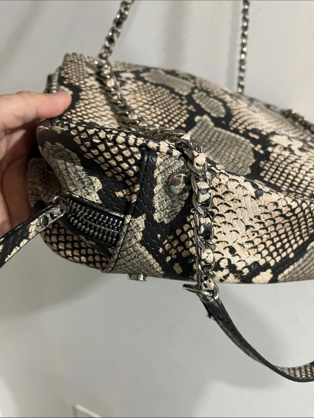 Snake Print Chain Shoulder Bag in Black & Cream
